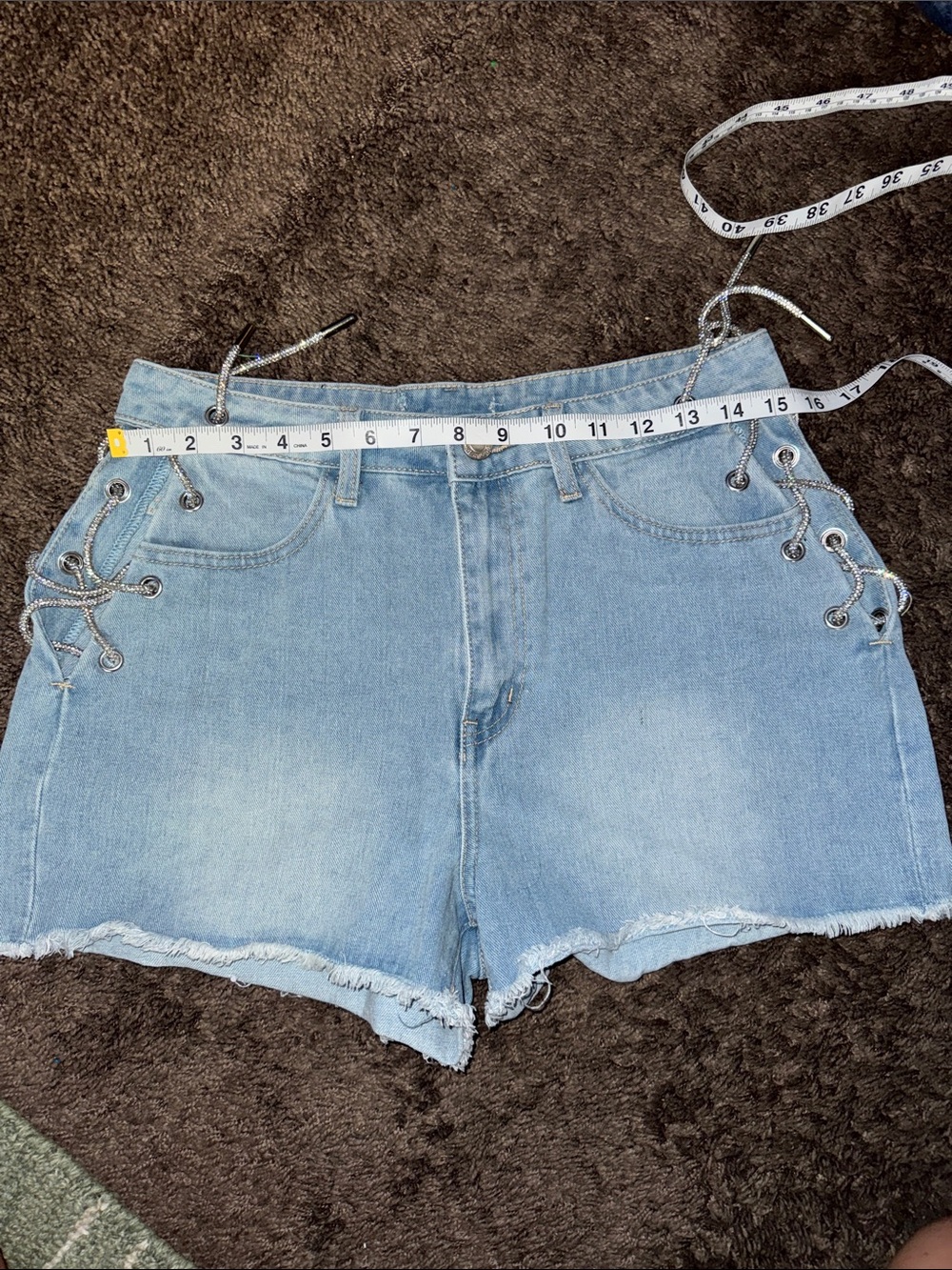 Light Blue Denim Lace-Up Women’s Shorts (no stretch, no tags size 5-7 )